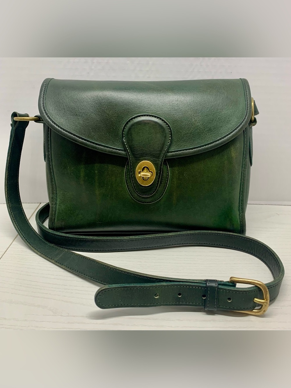 Coach Vintage Devon Bag 9908 Green Leather Turnlock USA Made - Picture 4 of 14